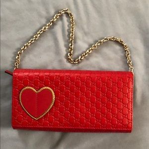 💖SALE -ends Jan 29💖Gucci Wallet/Purse w Chain